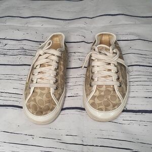 Coach Signature Women Sneaker Size 6.5